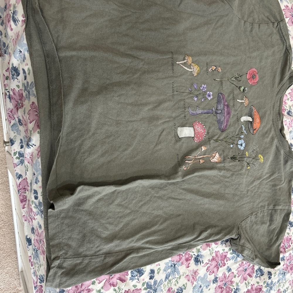 Plants tee